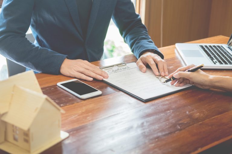 What Does a Transaction Coordinator for Real Estate Agents Do in Los Angeles and Riverside listing prep
